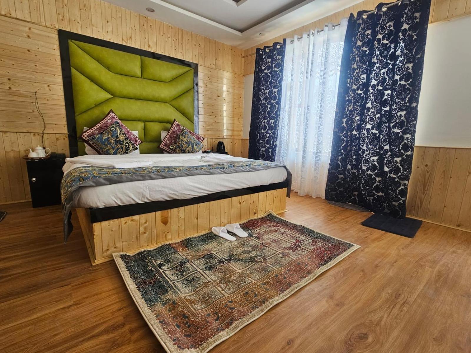 Delta View Otel Pahalgām Dış mekan fotoğraf